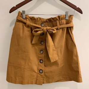 Forever 21 Scrunched skirt